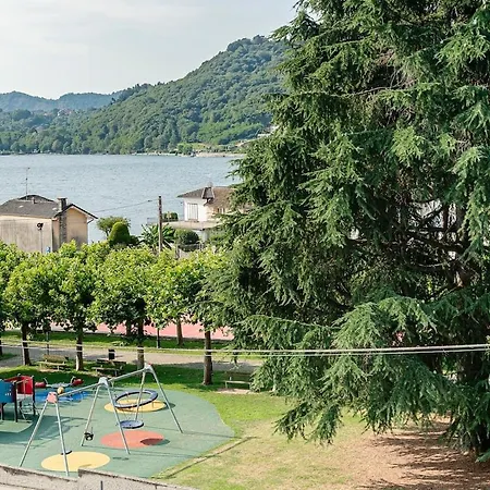 View Free Parking 1 Min Orta Pella